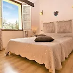 3 Bedroom Amazing In Quentin La Poter Saint-Quentin-la-Poterie