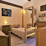 Vakantiehuis 3 Bedroom Amazing In Quentin La Poter *